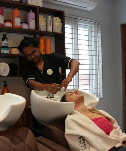 Unisex hair Salon in Udaipur